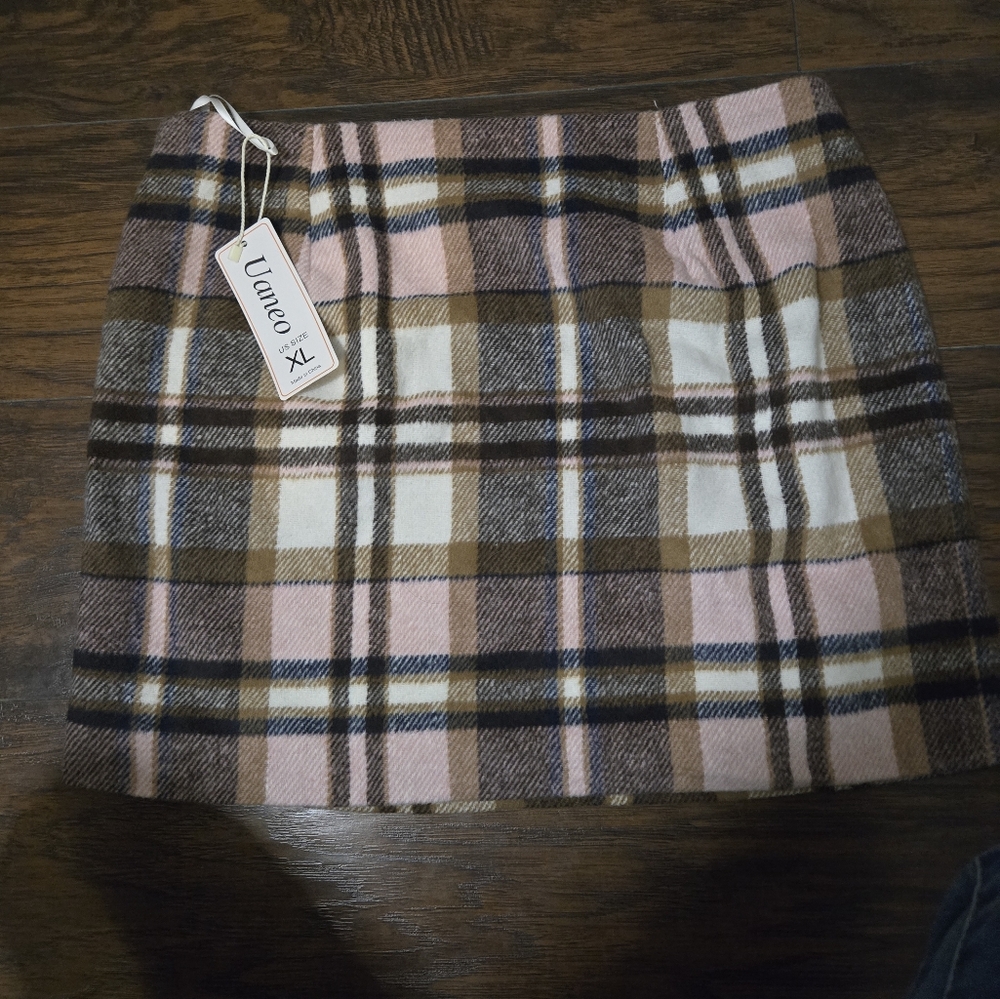 Plaid Skirt in Pink and Brown